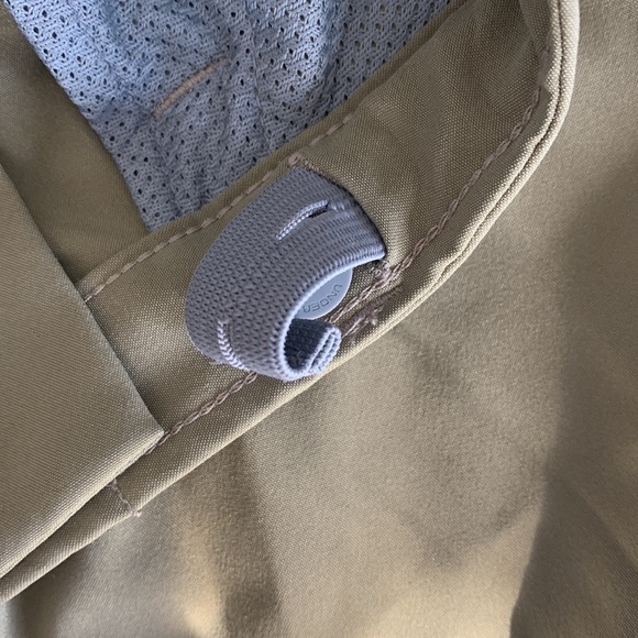 Boys under armour loose heat gear, golf shorts - Picture 4 of 5